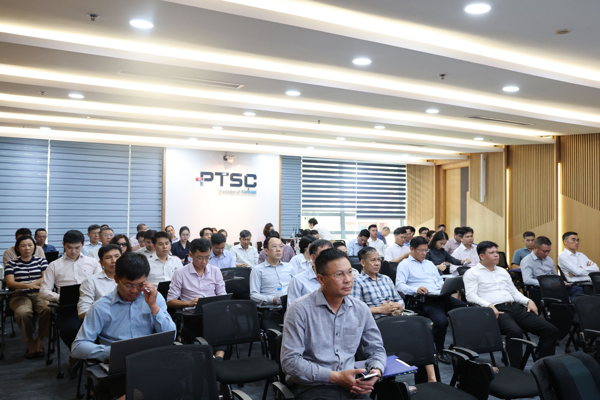 Chuẩn mực ứng xử
